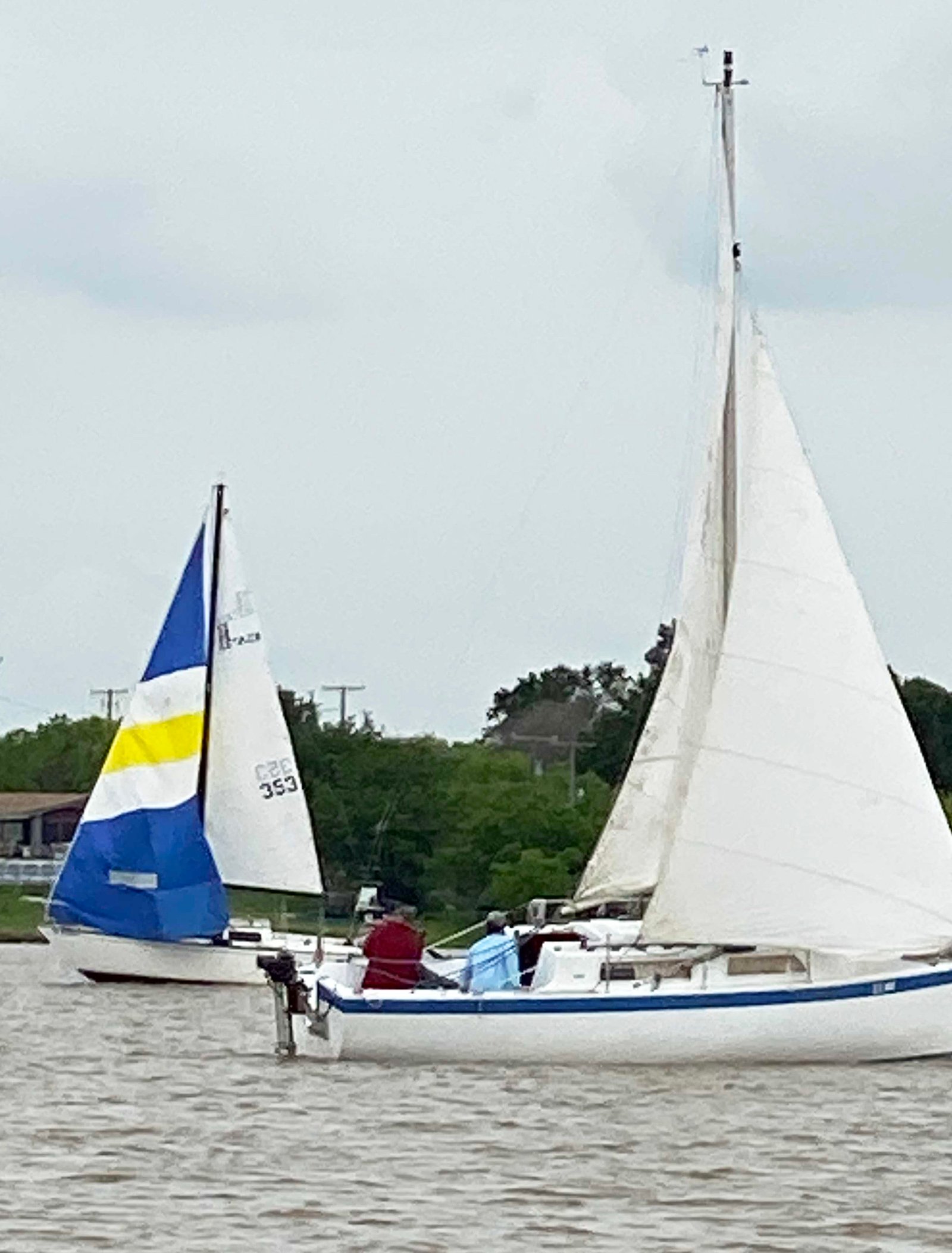 Larry Ahlhorn crosses paths with John Kidwell